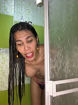 Snapshot of Ebonyxprincess_ chatting on October 15, 2025, 7:33 pm Ebonyxprincess online show from October 15, 2025, 7:33 pm