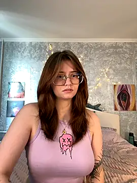 Sabrina shells online show from September 10, 2025, 10:25 am