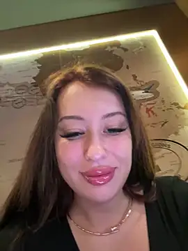 Snapshot of AndreaMood chatting on March 21, 2025, 3:44 am AndreaMood online show from March 21, 2025, 3:44 am