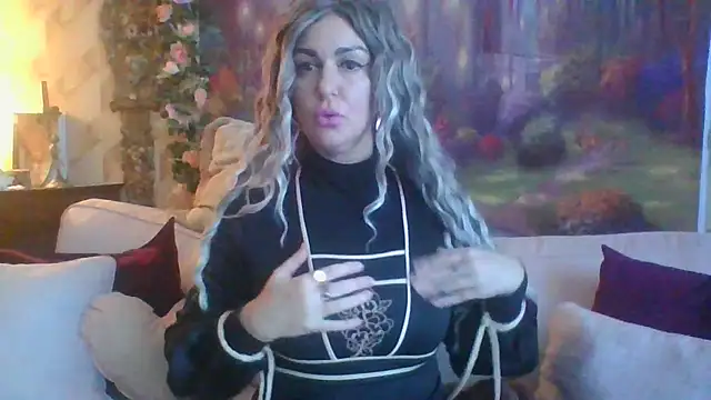 BELLAMORGANE1 online show from December 23, 2024, 3:11 pm