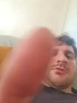 michemichemiche8 online show from October 18, 2025, 1:35 pm