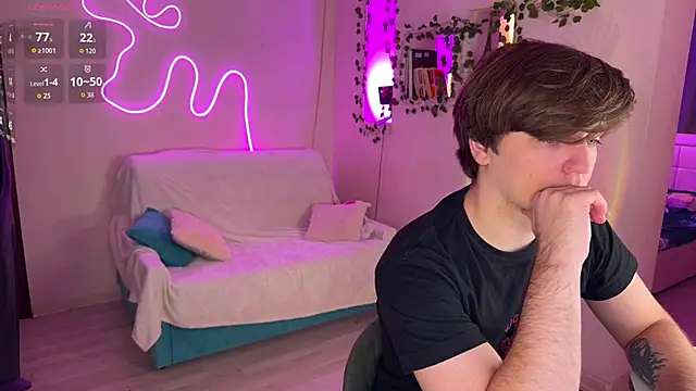 Snapshot of RobertAndLinela chatting on November 22, 2025, 3:44 pm RobertAndLinela online show from November 22, 2025, 3:44 pm