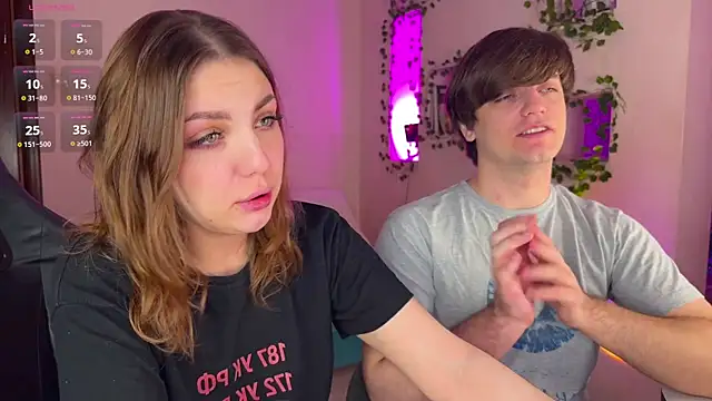 Snapshot of RobertAndLinela chatting on November 30, 2025, 2:23 am RobertAndLinela online show from November 30, 2025, 2:23 am