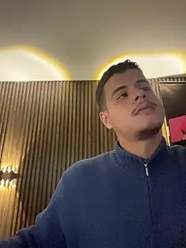 Snapshot of MaattMiller chatting on November 4, 2025, 5:55 am MaattMiller online show from November 4, 2025, 5:55 am