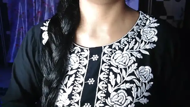 Somiya87 online show from May 3, 2026, 6:44 pm