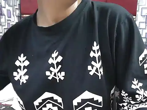 Snapshot of Somiya87 chatting on October 16, 2025, 11:24 pm Somiya87 online show from October 16, 2025, 11:24 pm