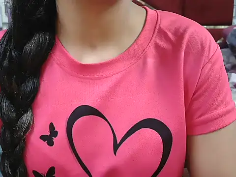 Snapshot of Somiya87 chatting on November 25, 2025, 2:28 pm Somiya87 online show from November 25, 2025, 2:28 pm