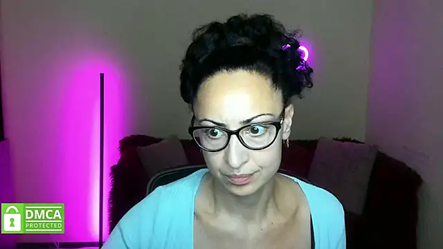 Arianasweety23 online show from November 3, 2025, 6:44 pm