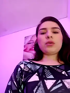 Snapshot of VictoriaMolina chatting on November 12, 2025, 12:59 am VictoriaMolina online show from November 12, 2025, 12:59 am