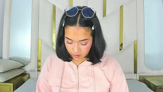 Snapshot of IsabellRodriguez18 chatting on November 23, 2025, 3:16 am IsabellRodriguez18 online show from November 23, 2025, 3:16 am