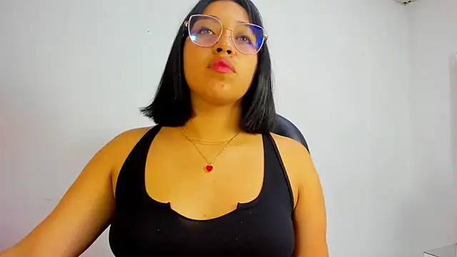 Snapshot of IsabellRodriguez18 chatting on November 22, 2025, 4:55 am IsabellRodriguez18 online show from November 22, 2025, 4:55 am