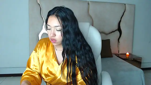 IsabellRodriguez18 online show from February 22, 2025, 6:39 am