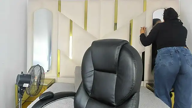 Snapshot of IsabellRodriguez18 chatting on November 13, 2025, 3:32 am IsabellRodriguez18 online show from November 13, 2025, 3:32 am