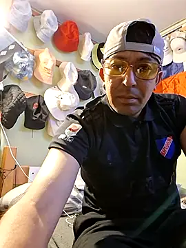 zeus2630 online show from December 14, 2025, 9:53 pm