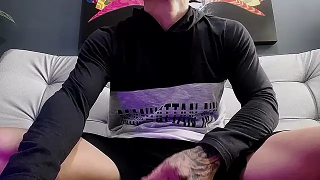 Snapshot of callme_douglas chatting on October 7, 2025, 2:18 pm callme douglas online show from October 7, 2025, 2:18 pm