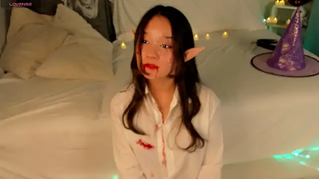 Maekko online show from October 31, 2025, 11:22 pm