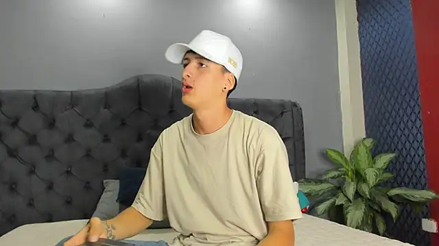 Snapshot of two_milkyway chatting on March 20, 2025, 12:08 am two milkyway online show from March 20, 2025, 12:08 am