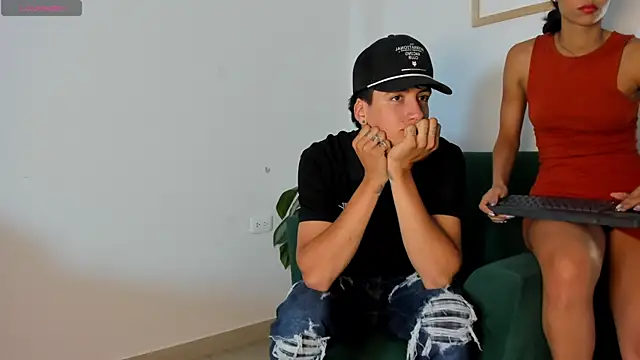 Snapshot of two_milkyway chatting on November 7, 2025, 12:21 pm two milkyway online show from November 7, 2025, 12:21 pm