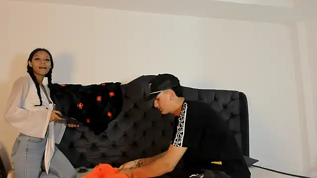 Snapshot of two_milkyway chatting on October 9, 2025, 12:28 pm two milkyway online show from October 9, 2025, 12:28 pm