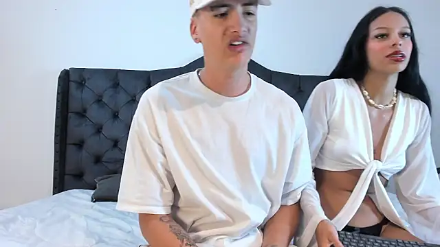 Snapshot of two_milkyway chatting on September 24, 2025, 12:00 pm two milkyway online show from September 24, 2025, 12:00 pm