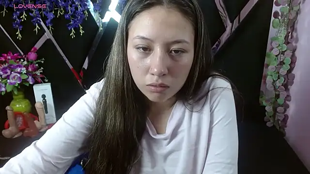 Snapshot of alison_deep chatting on March 13, 2025, 1:29 pm alison deep online show from March 13, 2025, 1:29 pm