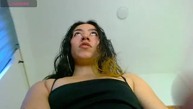 Snapshot of Maam_Ine chatting on May 25, 2026, 11:14 pm Maam Ine online show from May 25, 2026, 11:14 pm