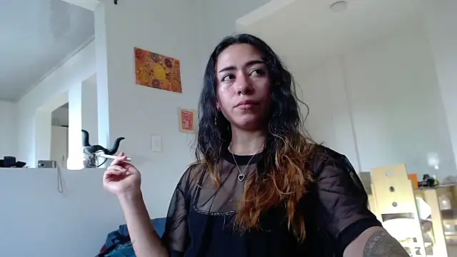 Snapshot of Maam_Ine chatting on April 9, 2026, 9:43 pm Maam Ine online show from April 9, 2026, 9:43 pm