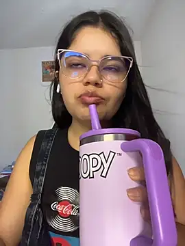 pretty angela1 online show from July 21, 2026, 12:17 pm