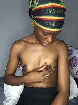 Snapshot of xxSexyTalia28 chatting on April 6, 2026, 10:38 am xxSexyTalia28 online show from April 6, 2026, 10:38 am