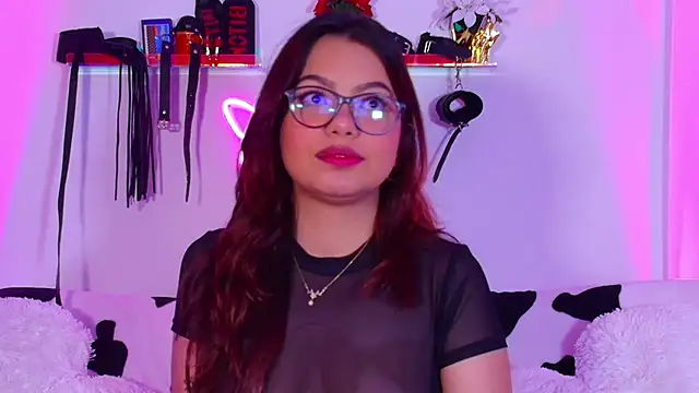 EmiF26 online show from December 3, 2025, 3:29 am