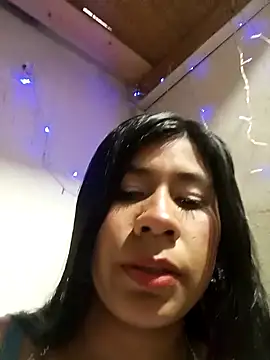 Snapshot of Pamelamilkk_1007 chatting on December 30, 2024, 2:42 am Pamelamilkk 1007 online show from December 30, 2024, 2:42 am