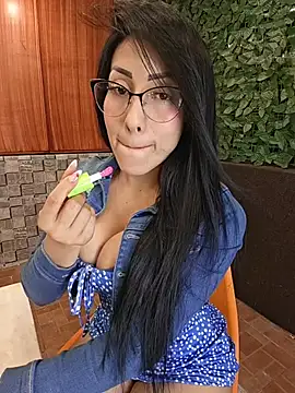 Snapshot of Isabellitasexi38 chatting on May 20, 2026, 3:36 am Isabellitasexi38 online show from May 20, 2026, 3:36 am