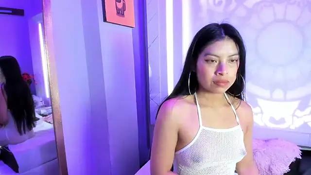 Snapshot of Chloe_Martini chatting on April 18, 2026, 2:47 am Chloe Martini online show from April 18, 2026, 2:47 am