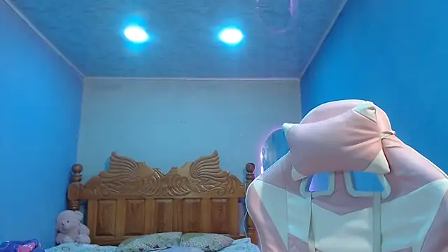 Snapshot of Coral0403 chatting on November 26, 2025, 7:14 pm Coral0403 online show from November 26, 2025, 7:14 pm