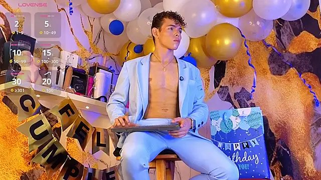 Snapshot of Nijinsky_LatinBoy chatting on February 26, 2026, 6:02 am Nijinsky LatinBoy online show from February 26, 2026, 6:02 am