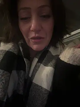 AlessasRoom online show from February 9, 2026, 8:45 am