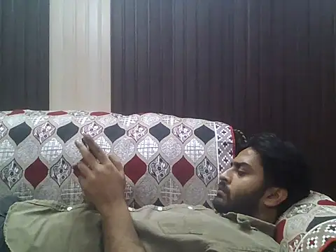 Snapshot of indihotguy chatting on November 7, 2025, 12:21 pm indihotguy online show from November 7, 2025, 12:21 pm