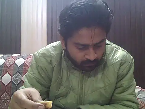 Snapshot of indihotguy chatting on December 16, 2025, 5:44 am indihotguy online show from December 16, 2025, 5:44 am