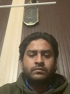 Snapshot of indihotguy chatting on February 18, 2025, 6:37 pm indihotguy online show from February 18, 2025, 6:37 pm