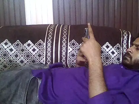 Snapshot of indihotguy chatting on April 18, 2026, 8:09 pm indihotguy online show from April 18, 2026, 8:09 pm