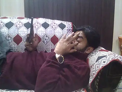 Snapshot of indihotguy chatting on November 9, 2025, 10:30 am indihotguy online show from November 9, 2025, 10:30 am