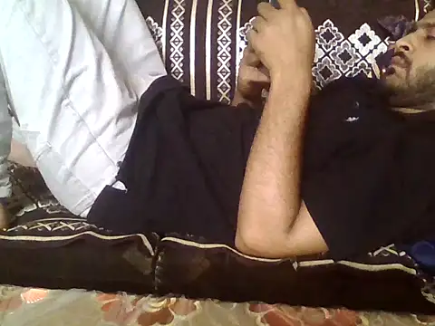 Snapshot of indihotguy chatting on May 6, 2026, 1:42 am indihotguy online show from May 6, 2026, 1:42 am