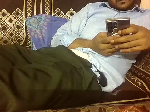 Snapshot of indihotguy chatting on May 11, 2026, 2:18 pm indihotguy online show from May 11, 2026, 2:18 pm