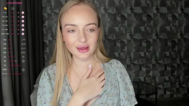 Snapshot of A_delina chatting on November 3, 2025, 2:09 pm A delina online show from November 3, 2025, 2:09 pm