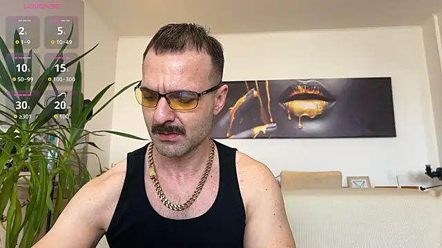 Snapshot of Asmodeuss666 chatting on February 14, 2025, 10:28 am Asmodeuss666 online show from February 14, 2025, 10:28 am