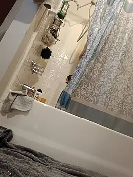 Snapshot of 618fuckupp chatting on December 16, 2025, 4:22 pm 618fuckupp online show from December 16, 2025, 4:22 pm