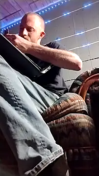 Snapshot of 618fuckupp chatting on February 21, 2025, 11:55 am 618fuckupp online show from February 21, 2025, 11:55 am