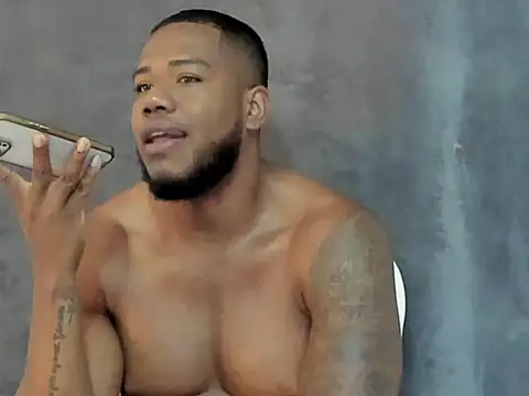 Snapshot of benjamincol chatting on February 17, 2026, 6:49 pm benjamincol online show from February 17, 2026, 6:49 pm