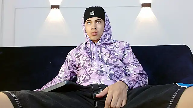 Br4ndxpimm online show from October 11, 2025, 3:13 pm