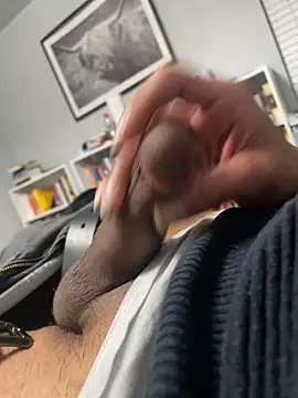 MrLatinKing online show from February 12, 2025, 11:41 pm